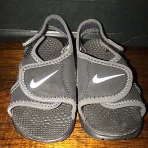 Toddler Nike sandals